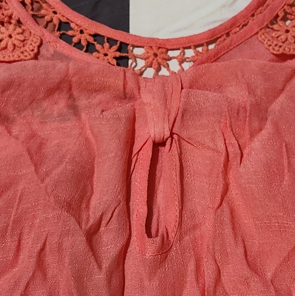 Women's flowy summer top - Picture 2 of 6